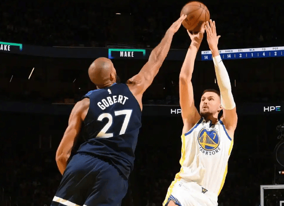 勇士8人伤停替补席空置 赛季末季后赛概率仅30