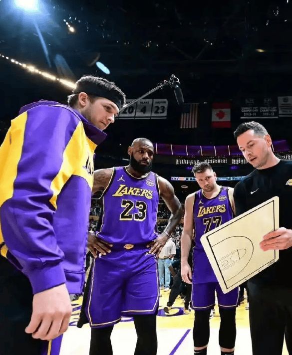 湖人提前锁定争冠剧本：里弗斯4年2.6亿合同成关