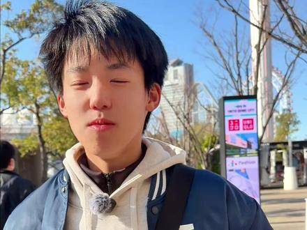 王楚钦带伤孤军奋战，亚洲杯男单冠军实至名归