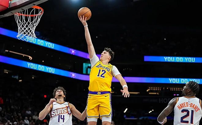 湖人提前锁定季后赛席位 太阳送礼助其稳居西部