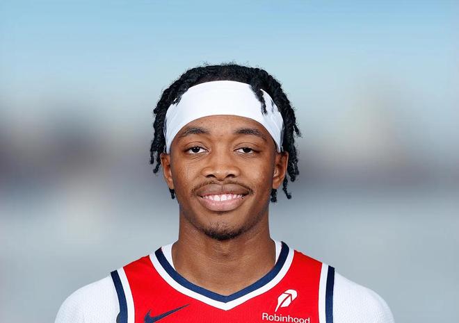 布莱斯·詹姆斯公开表态：目标成为联盟顶尖双向